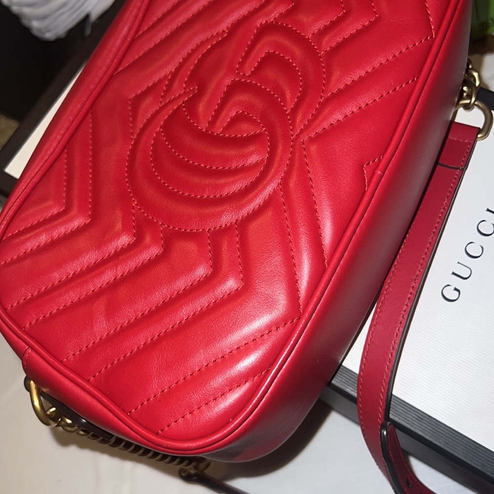 Small Gucci marmont  leather bag - Picture 6 of 12